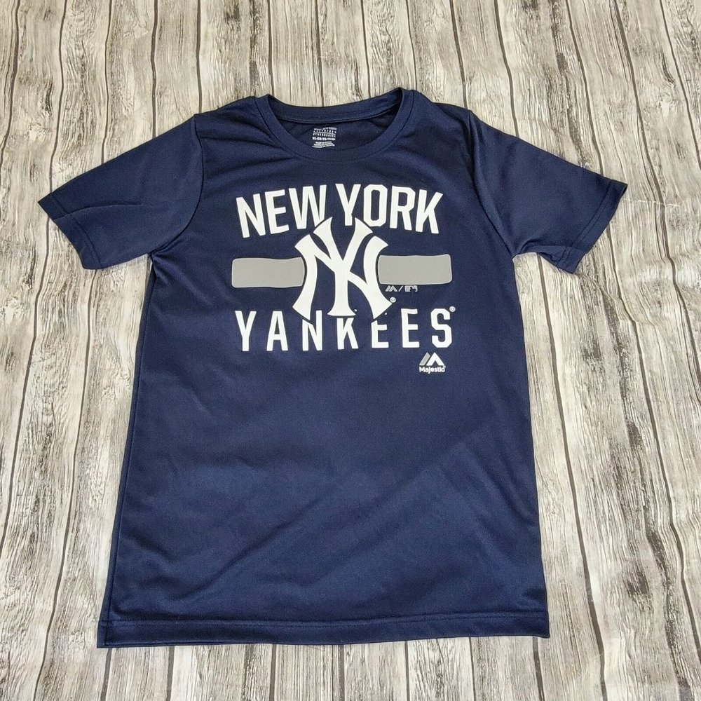 New York Yankees Youth Athletic Shirt Youth Kids Size XL 18-20 Majestic